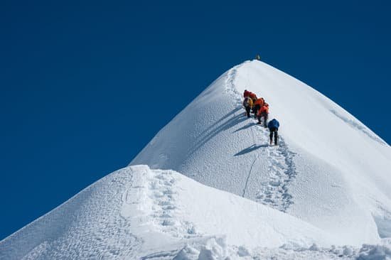 EP29-Conquista tu propio Everest: alcanza tus sueños con la Montañista Profesional Carla Pérez.